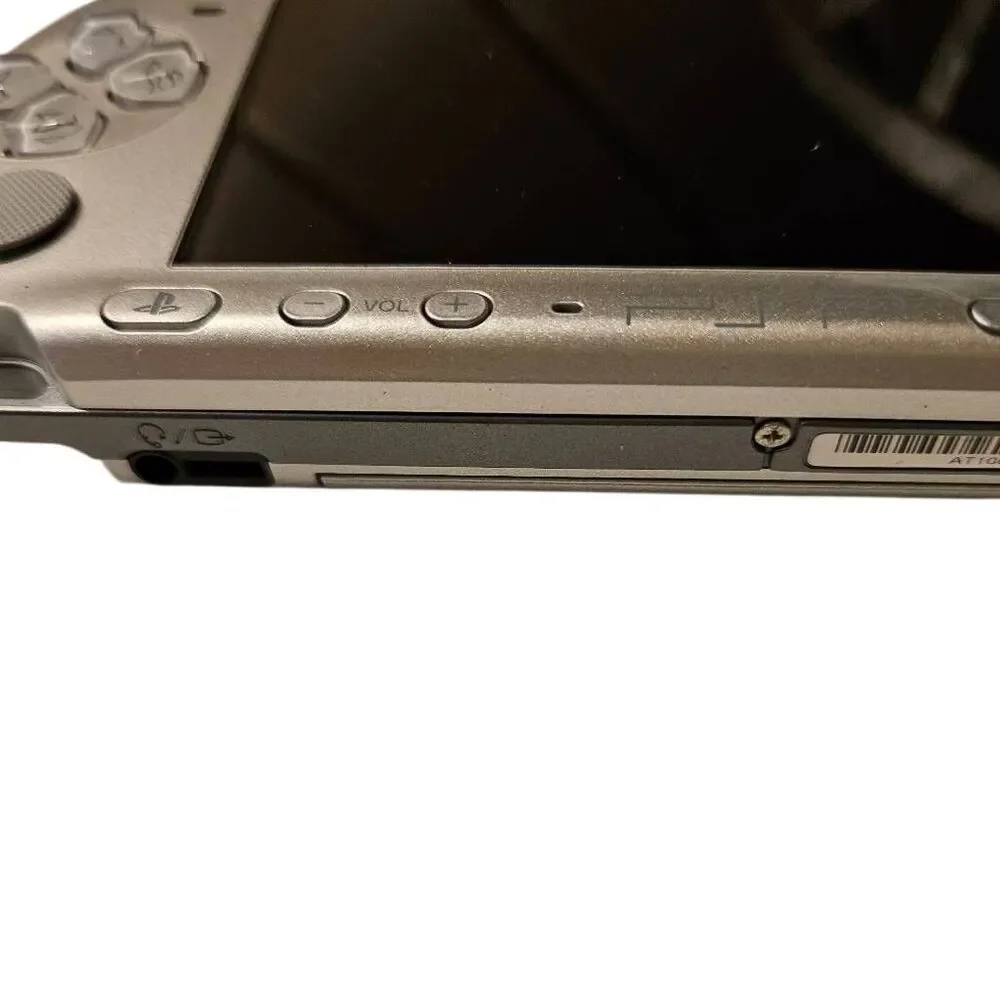 Bundle Sony PSP 3000 Ratchet & Clank Limited Edition.